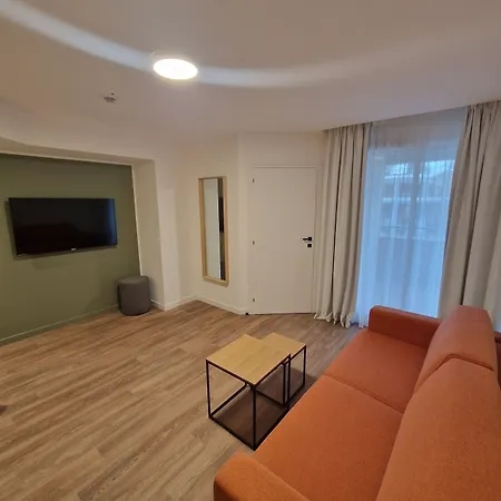 Miranove Aparthotel 4*