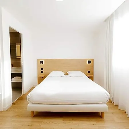 Hotel apartamentowy Miranove